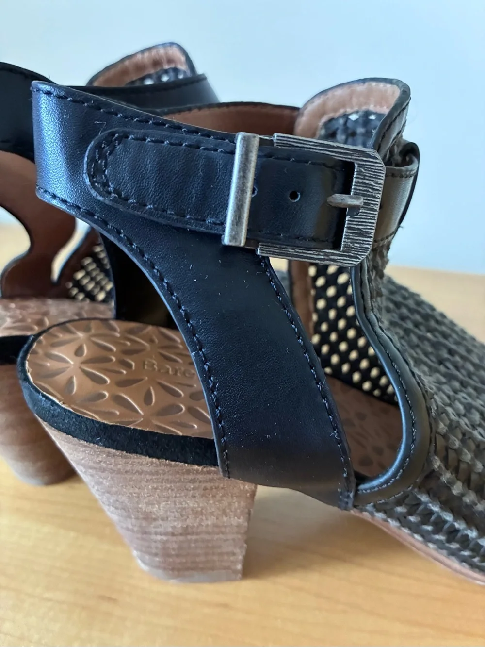 Bear Traps Rekita Shoes Sling Back Open Toe Woven Upper Block Heel Black Size 9